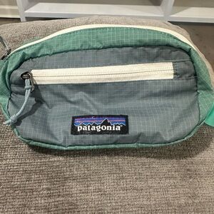 Patagonia Teal Hip Fanny pack